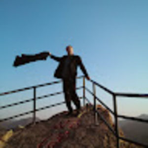 Meet your Posher, Gil